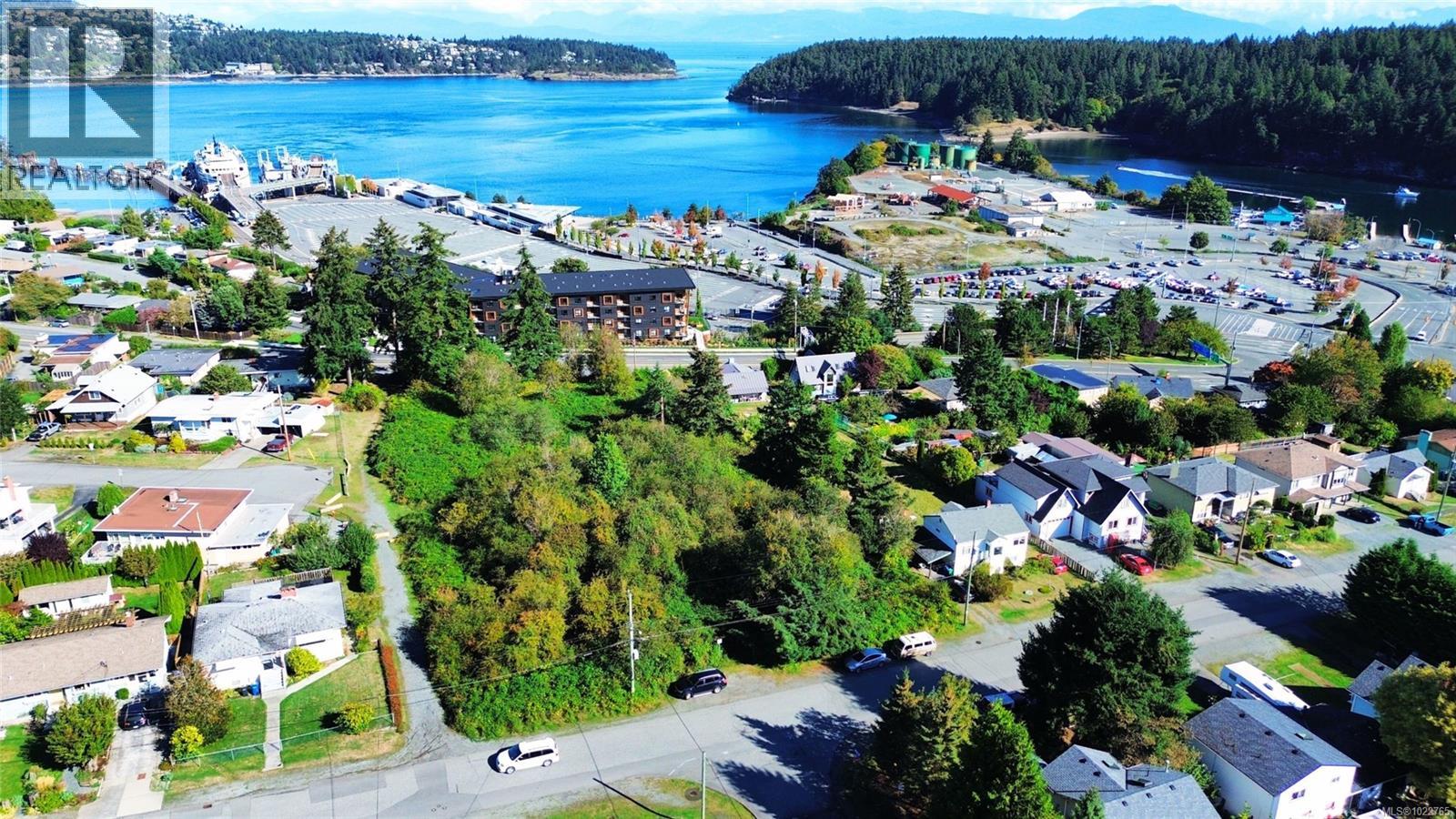 565 Brechin Rd, Nanaimo, British Columbia