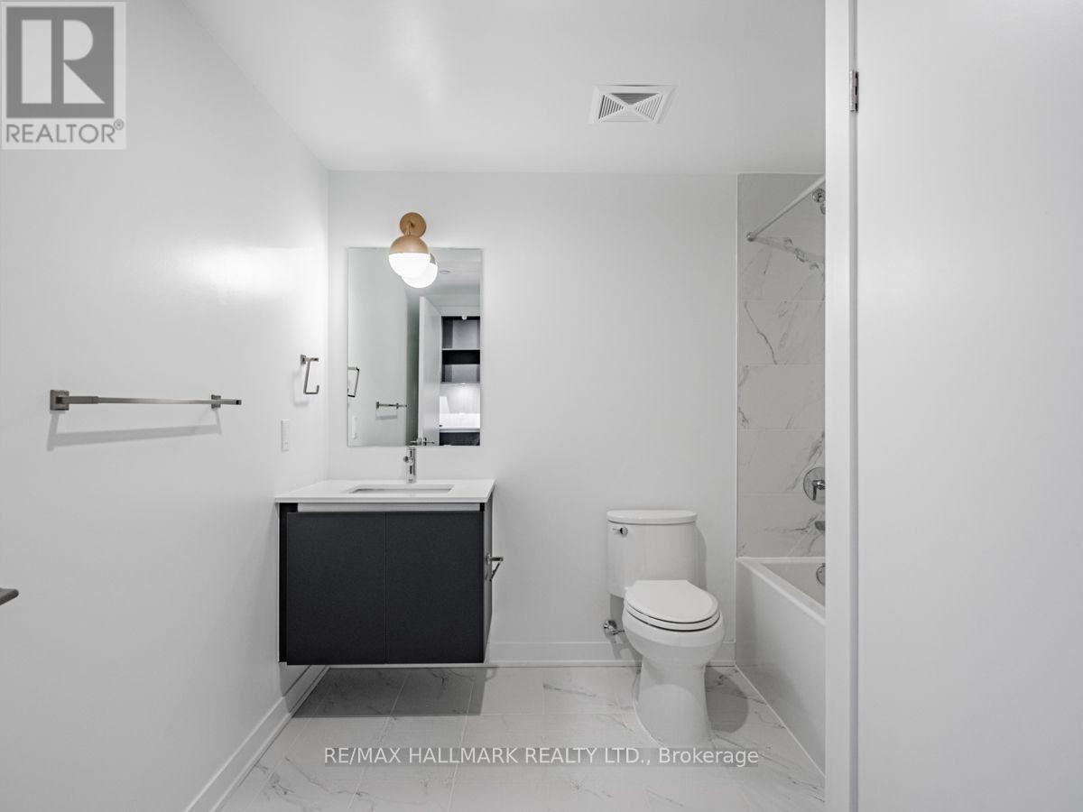 815 - 395 Dundas Street W, Oakville, Ontario  L6M 5R8 - Photo 14 - W12676712