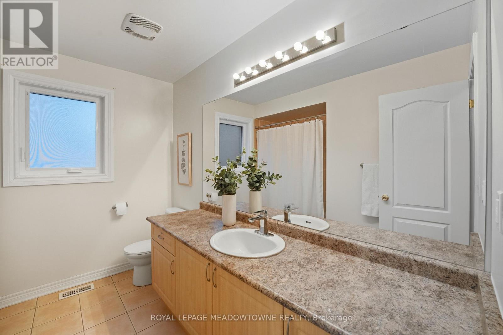 355 Greenlees Circle, Milton (Cl Clarke), Ontario  L9T 0X2 - Photo 31 - W12676732