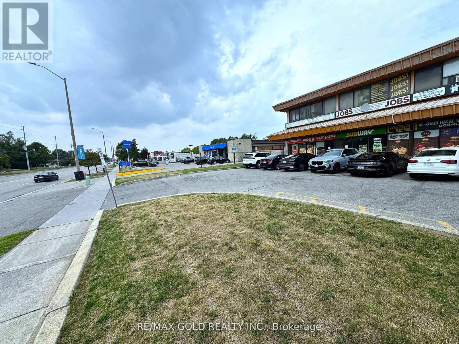 202 - 7125 Goreway Drive, Mississauga, Ontario  L4T 4H3 - Photo 2 - W12676766