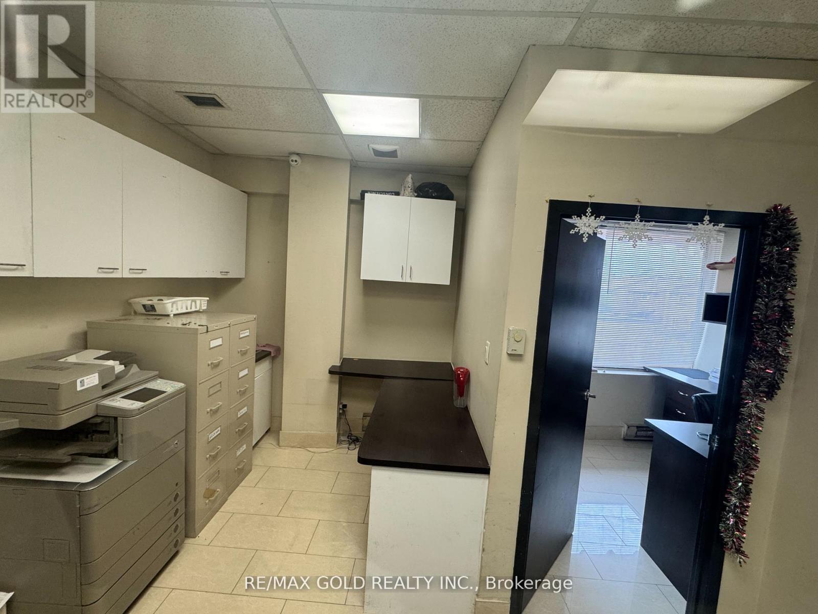 202 - 7125 Goreway Drive, Mississauga, Ontario  L4T 4H3 - Photo 9 - W12676766