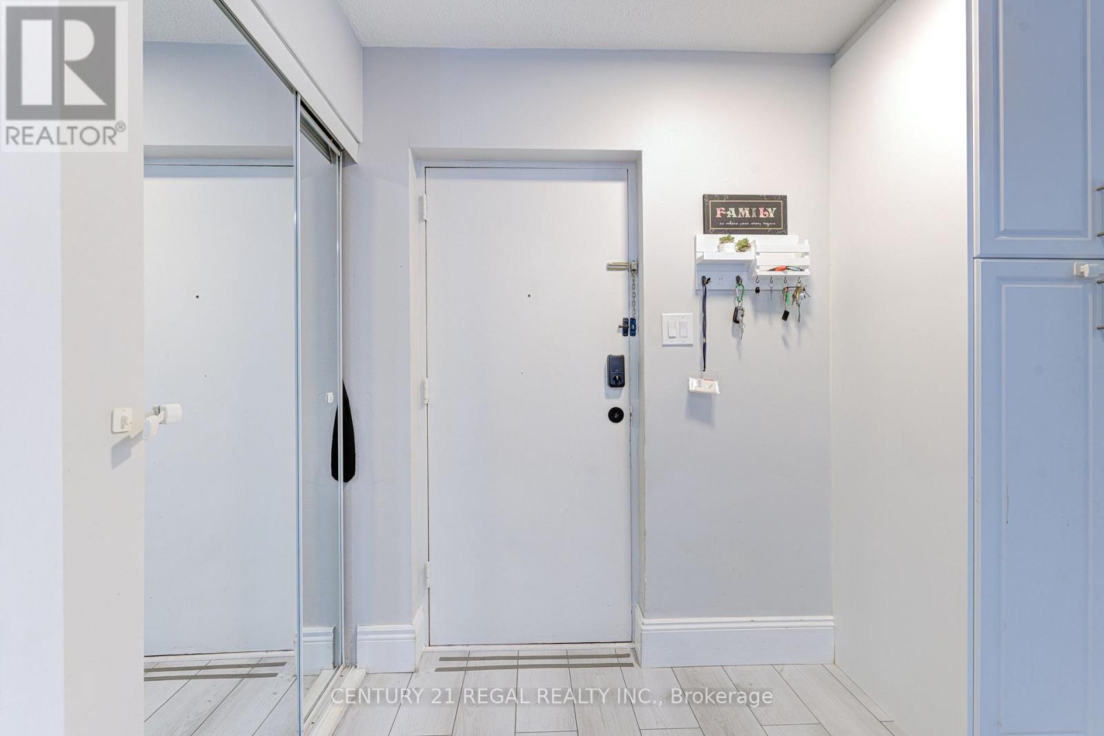 139 - 366 The East Mall, Toronto, Ontario M9B 6C6 - Photo 10 - W12676784