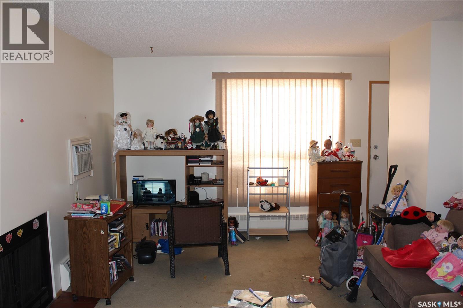 108 67 Wood Lily Drive, Moose Jaw, Saskatchewan  S6J 1G6 - Photo 2 - SK026441