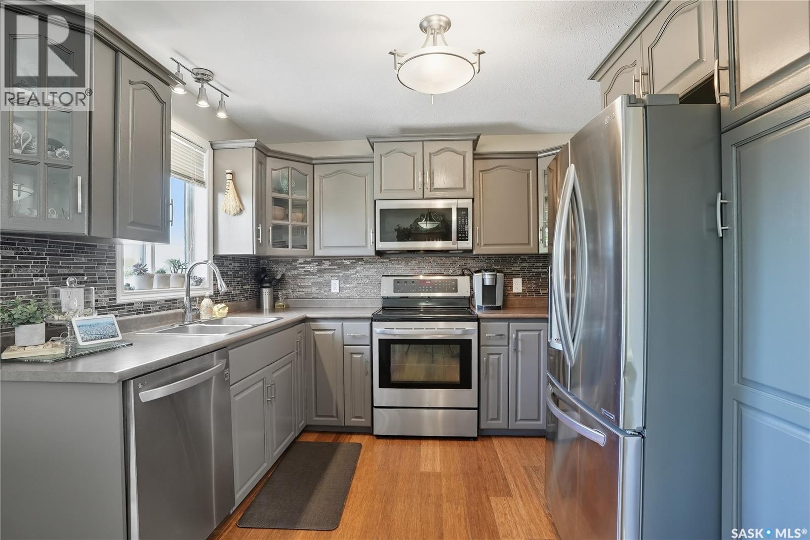 46 1st Avenue N, Martensville, Saskatchewan  S0K 2T0 - Photo 8 - SK026433