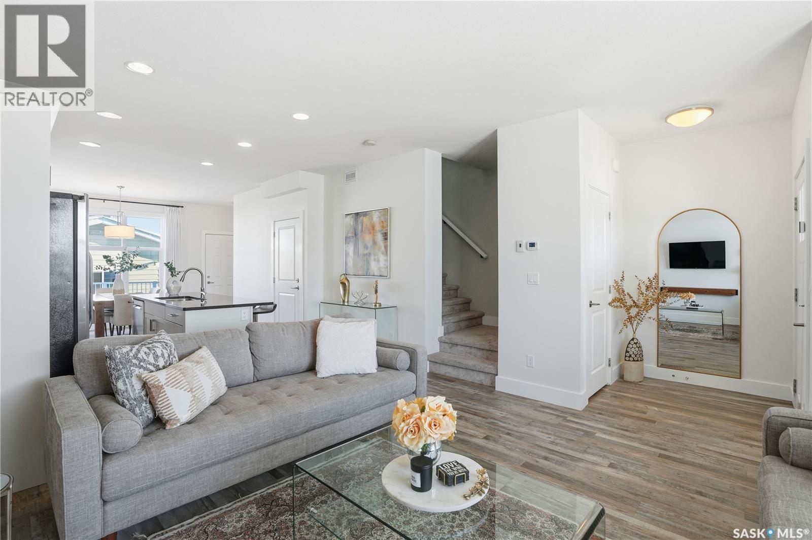 443 Eaton Lane, Saskatoon, Saskatchewan  S7V 0A4 - Photo 6 - SK026425