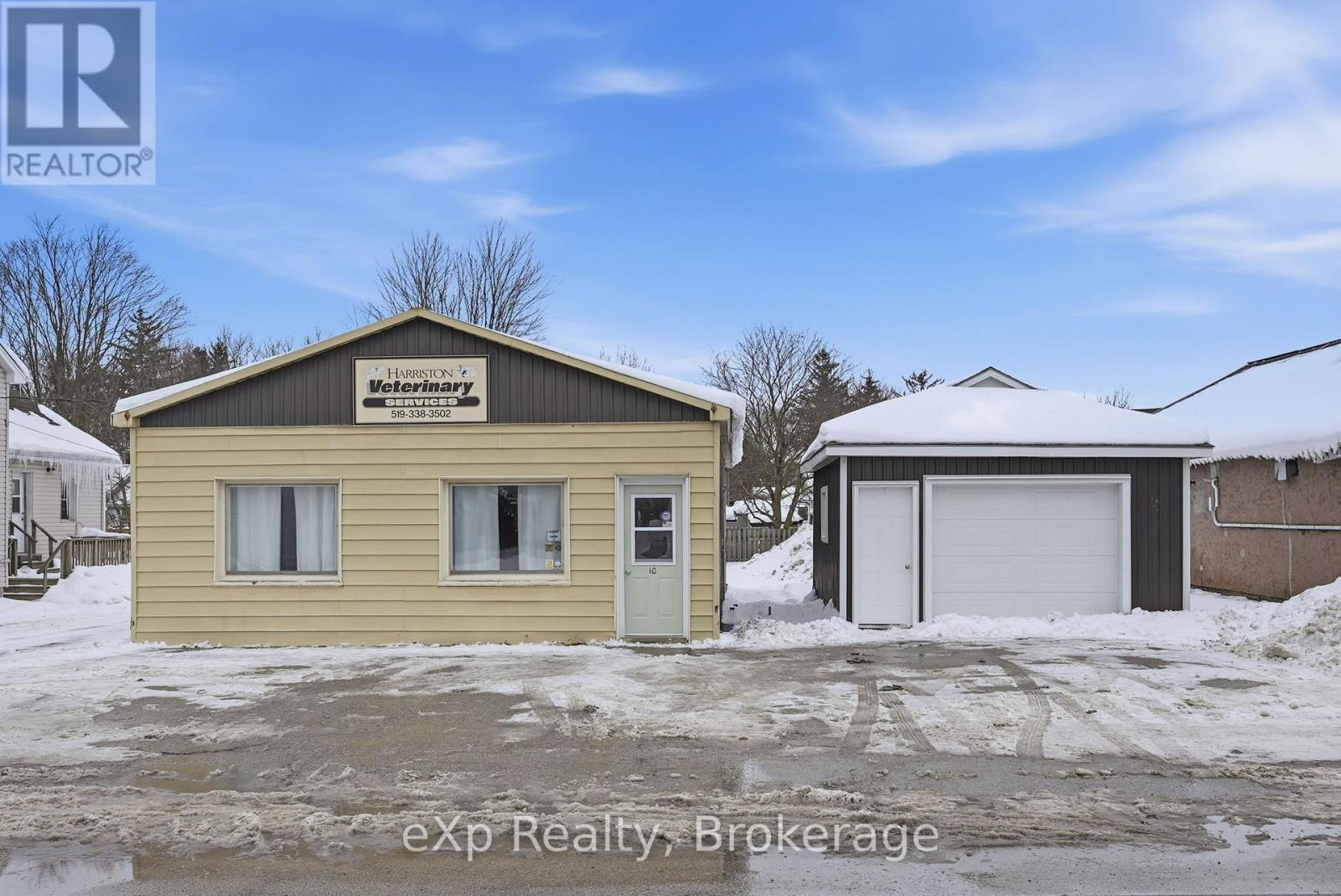 10 QUEEN STREET N, minto, Ontario