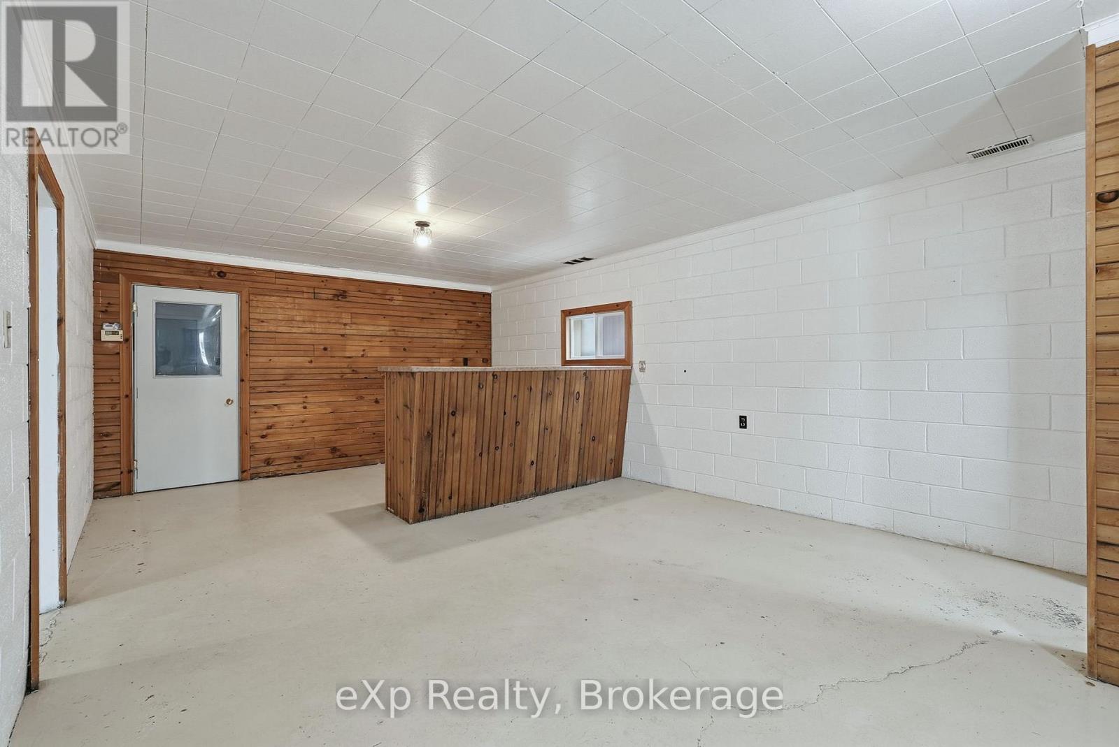 10 Queen Street N, Minto, Ontario  N0G 1Z0 - Photo 15 - X12676876