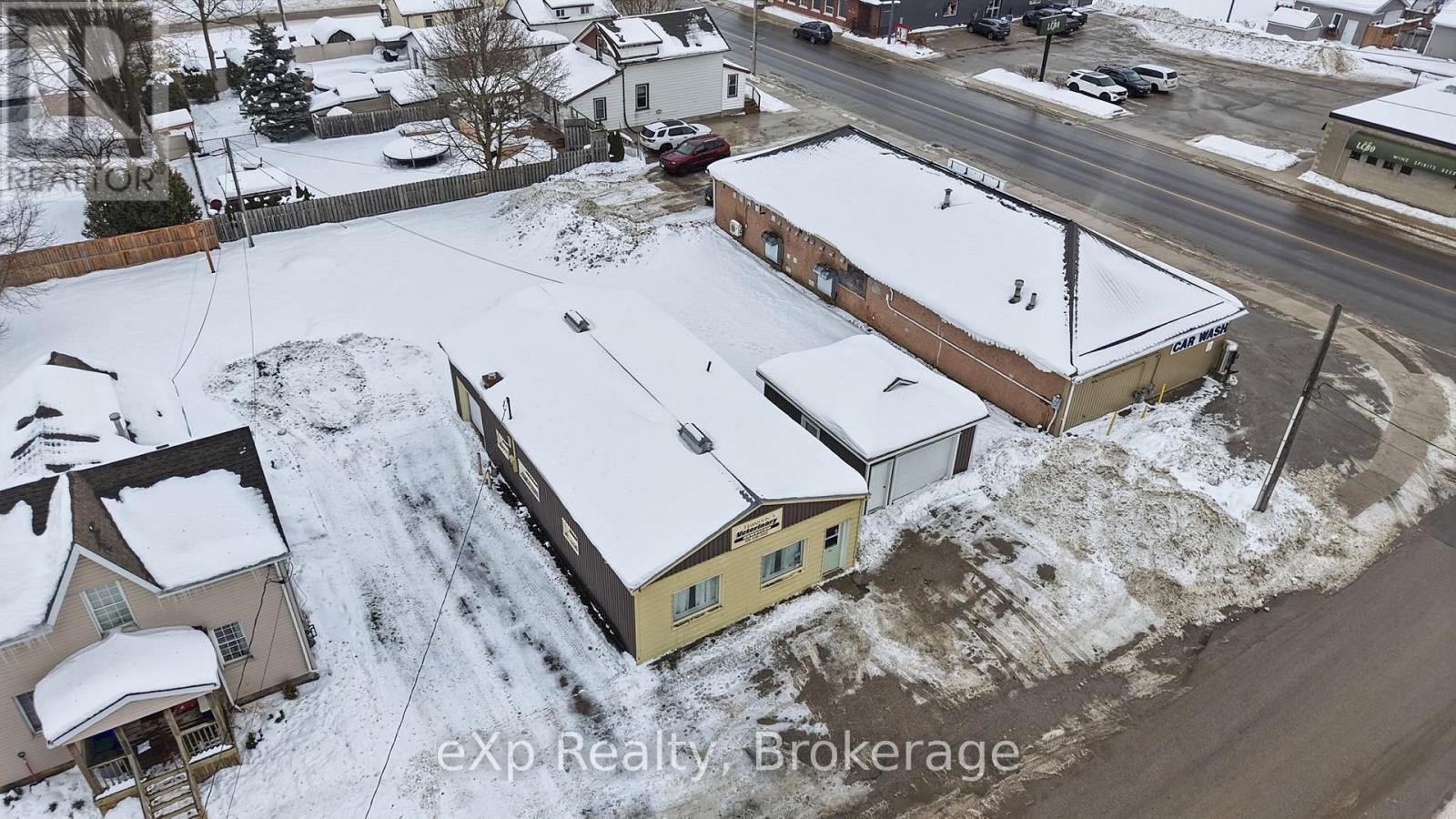 10 Queen Street N, Minto, Ontario  N0G 1Z0 - Photo 2 - X12676876