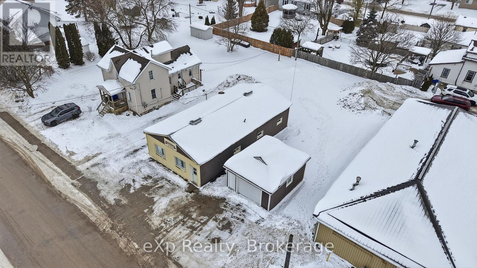 10 Queen Street N, Minto, Ontario  N0G 1Z0 - Photo 3 - X12676876