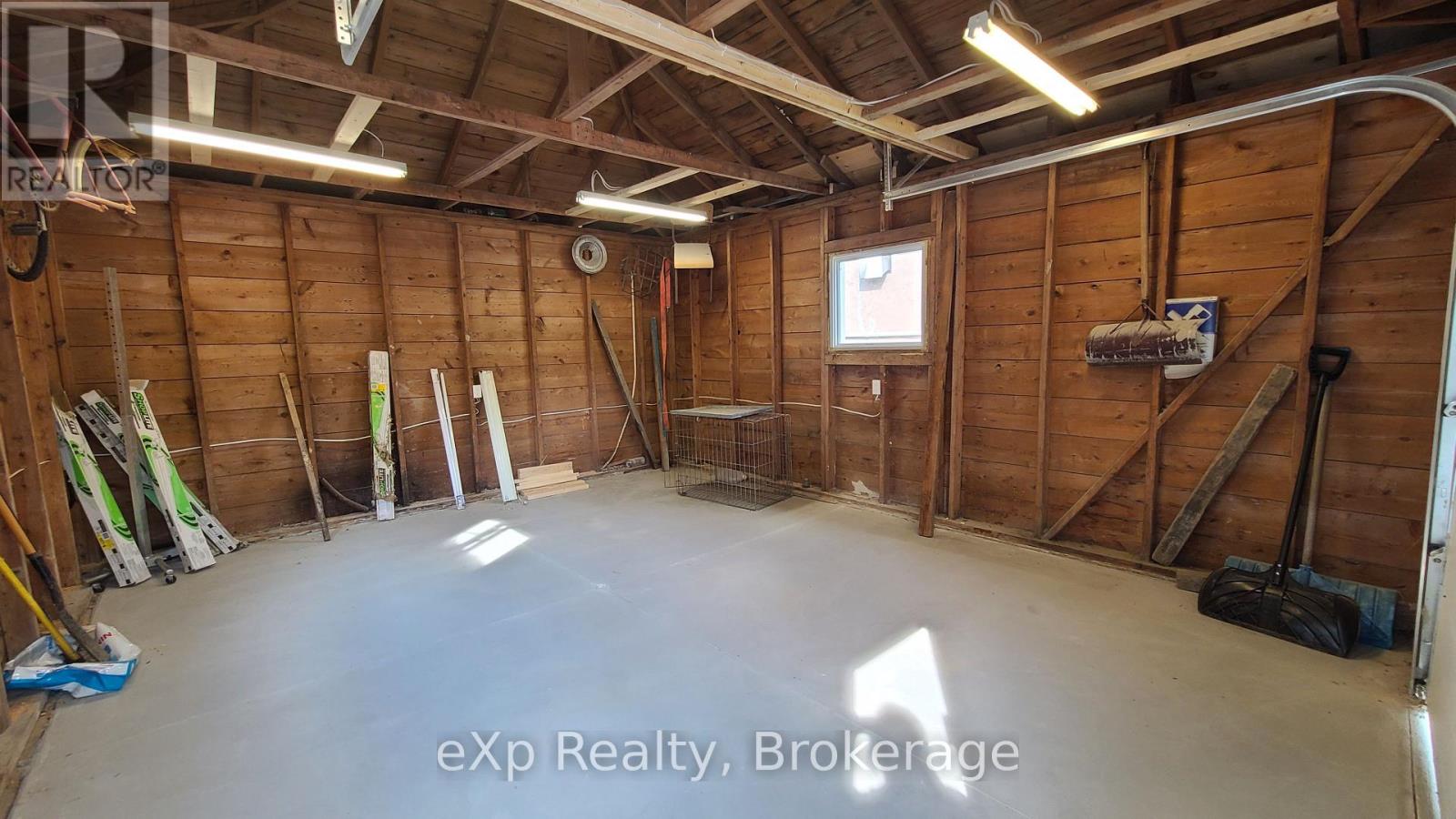 10 Queen Street N, Minto, Ontario  N0G 1Z0 - Photo 34 - X12676876