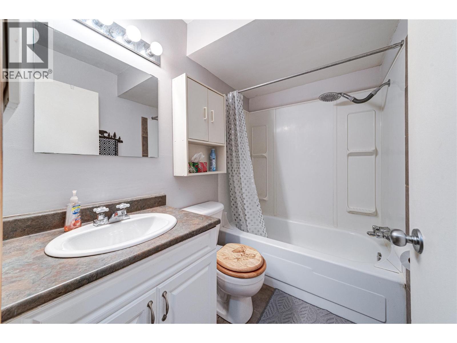 100 Red Cedar Drive Unit# G71, Sparwood, British Columbia  V0B 2G0 - Photo 11 - 10371882