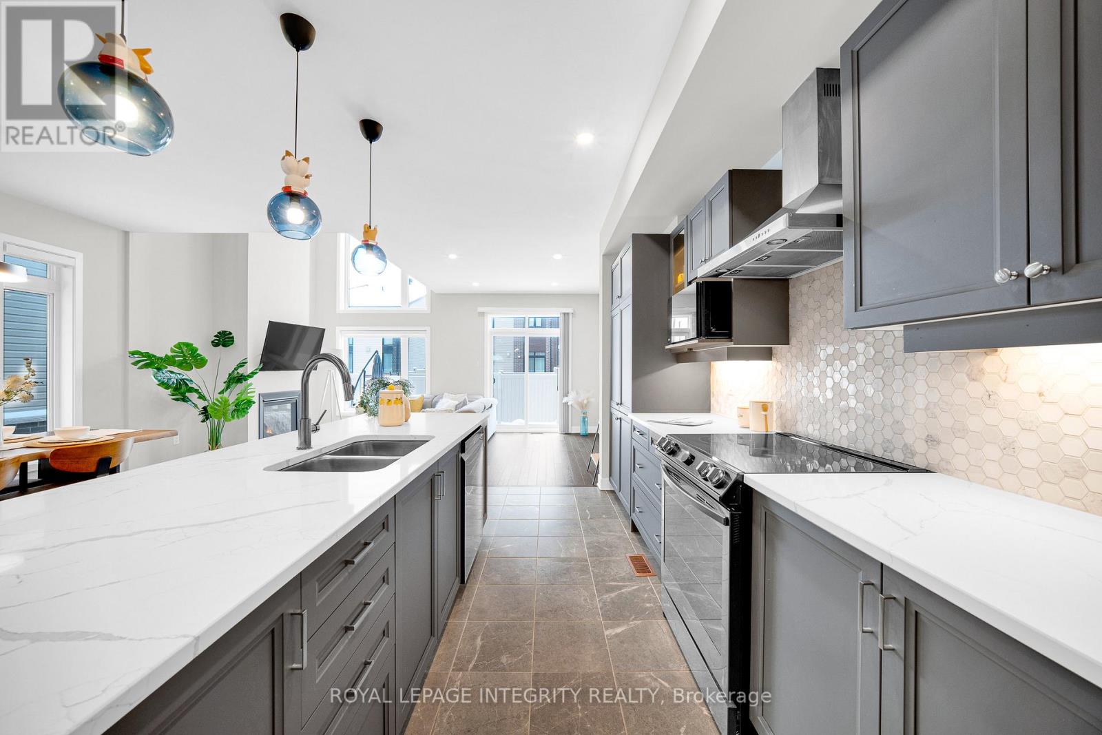 1078 Lunar Glow Crescent, Ottawa, Ontario  K4M 0J8 - Photo 12 - X12674654