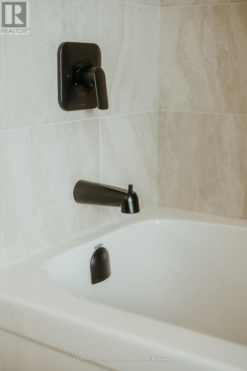 1382 Shields Place, London North, Ontario  N6G 0Z8 - Photo 36 - X12676970