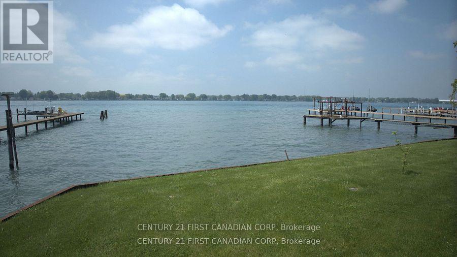 3875 St Clair Parkway, St. Clair, Ontario  N0P 2H0 - Photo 16 - X12677020