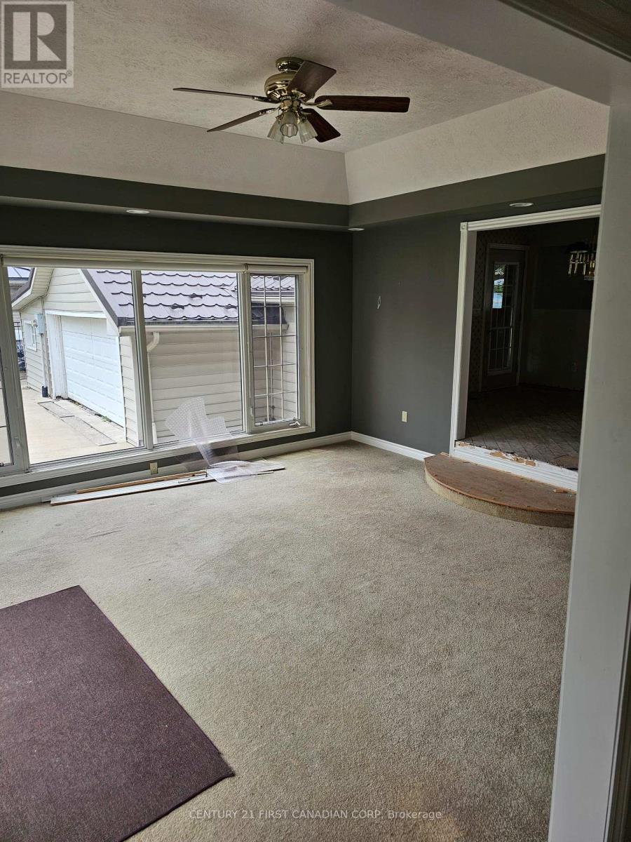 3877 St Clair Parkway, St. Clair, Ontario  N0P 2B0 - Photo 21 - X12677026