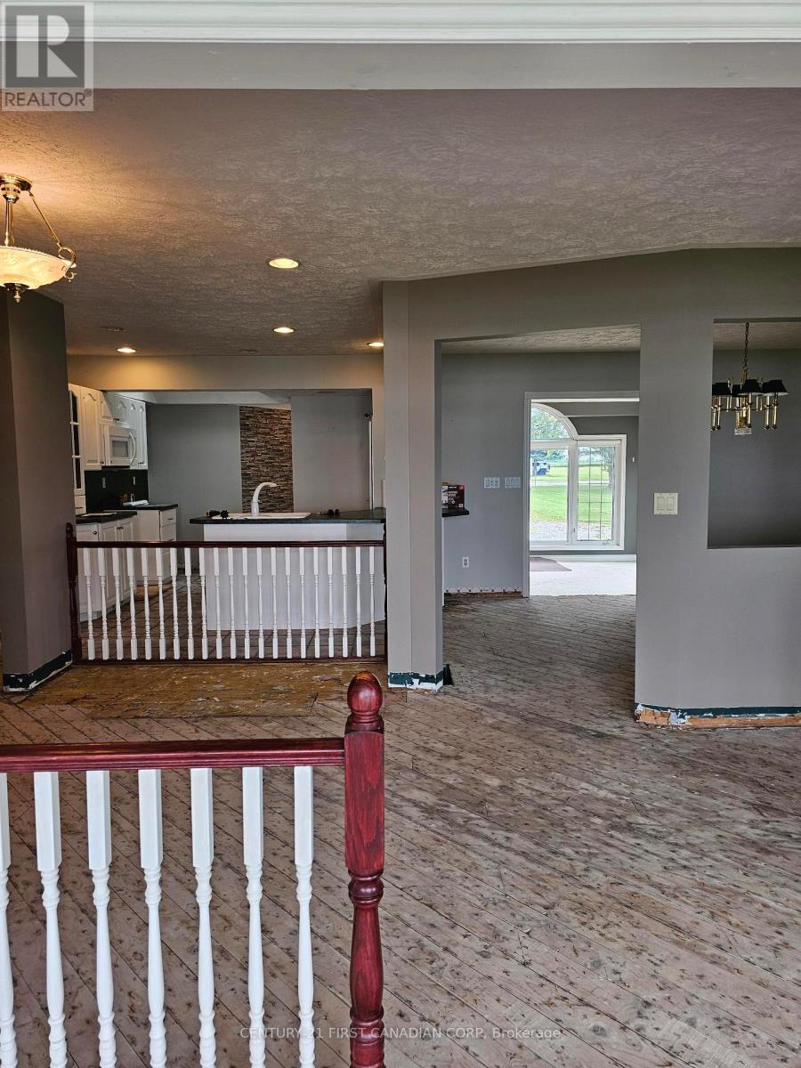 3877 St Clair Parkway, St. Clair, Ontario  N0P 2B0 - Photo 24 - X12677026