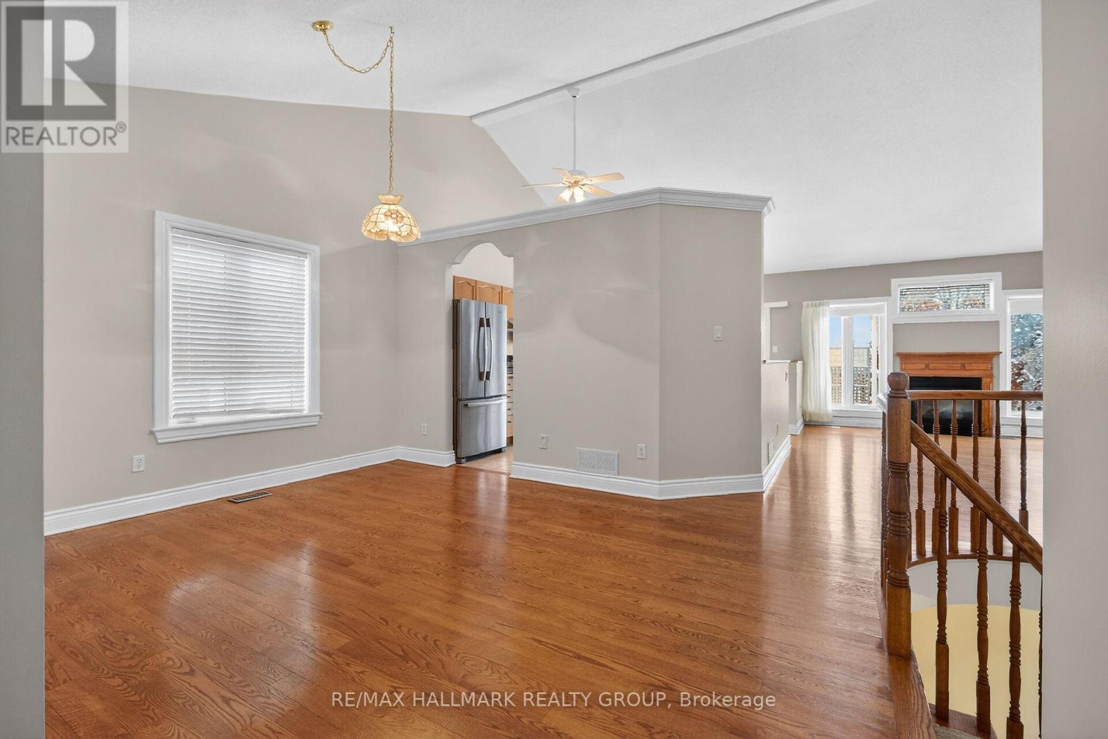 Main Floor - 19 Foulis Crescent, Ottawa, Ontario  K2L 4H2 - Photo 13 - X12676990