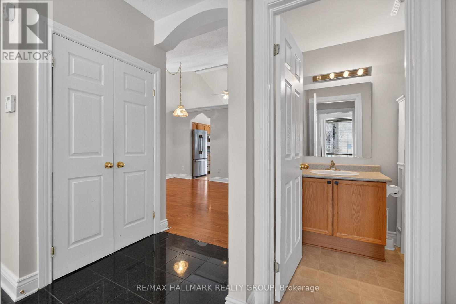 Main Floor - 19 Foulis Crescent, Ottawa, Ontario  K2L 4H2 - Photo 33 - X12676990