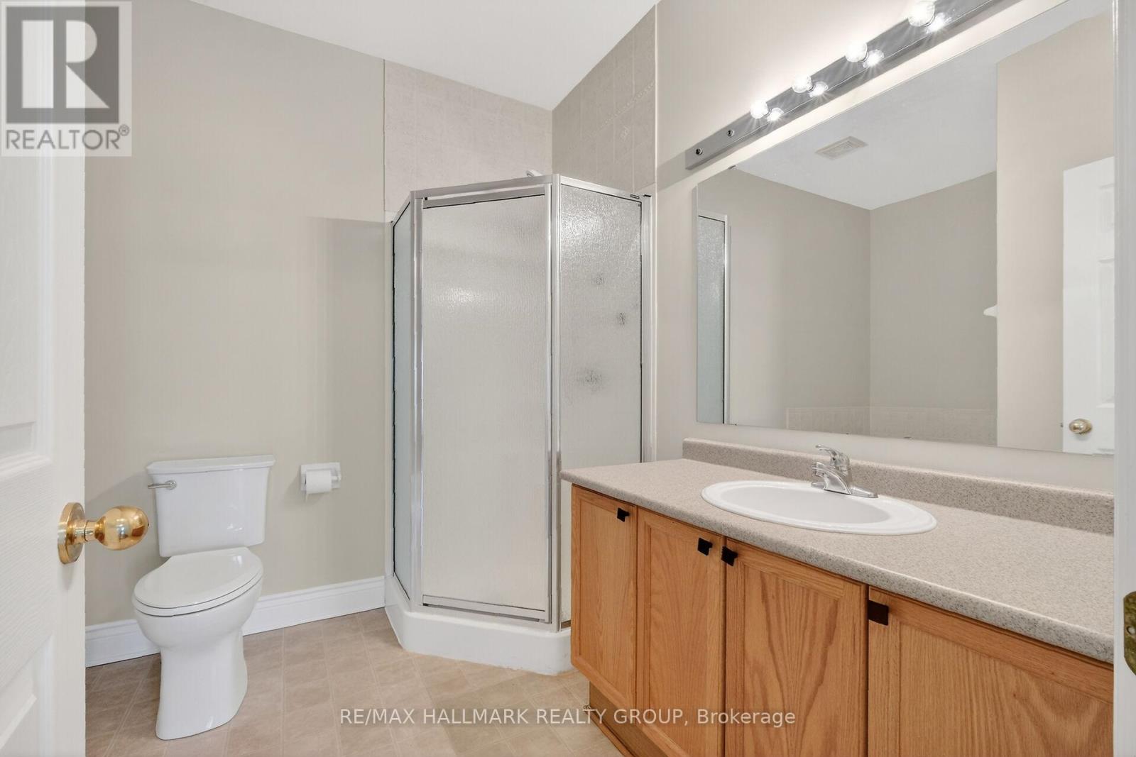 Main Floor - 19 Foulis Crescent, Ottawa, Ontario  K2L 4H2 - Photo 42 - X12676990