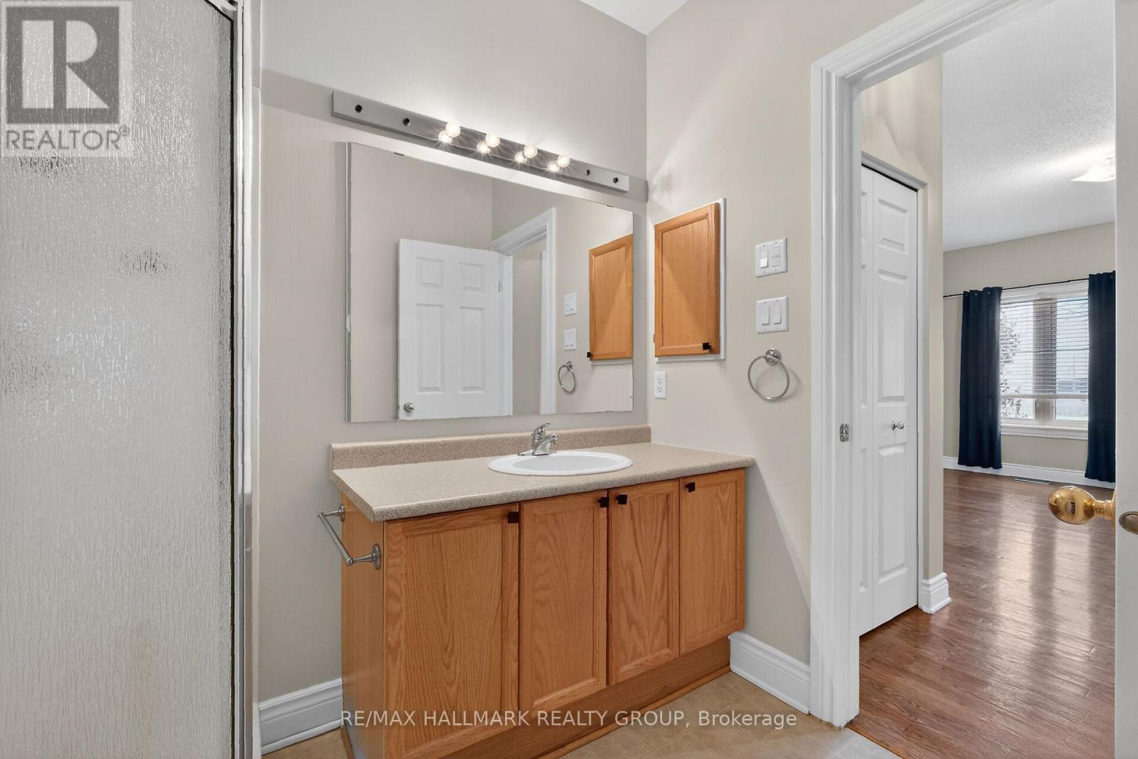 Main Floor - 19 Foulis Crescent, Ottawa, Ontario  K2L 4H2 - Photo 44 - X12676990