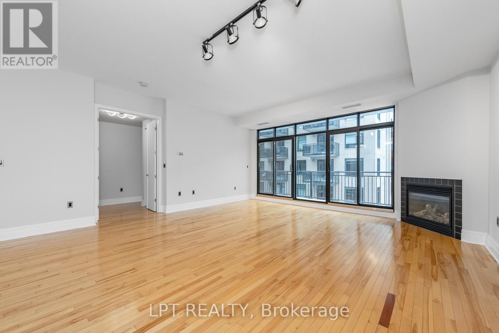 606 - 375 Lisgar Street, Ottawa, Ontario  K2P 0E3 - Photo 7 - X12677002