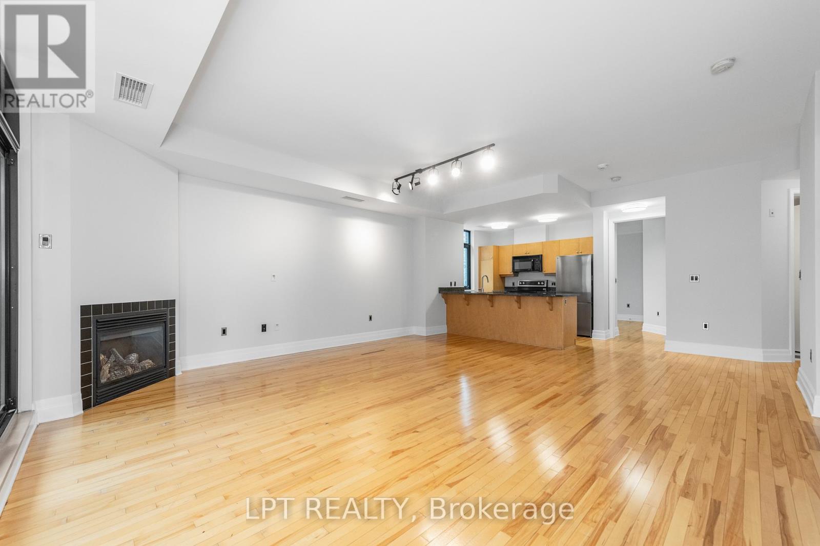 606 - 375 Lisgar Street, Ottawa, Ontario  K2P 0E3 - Photo 8 - X12677002