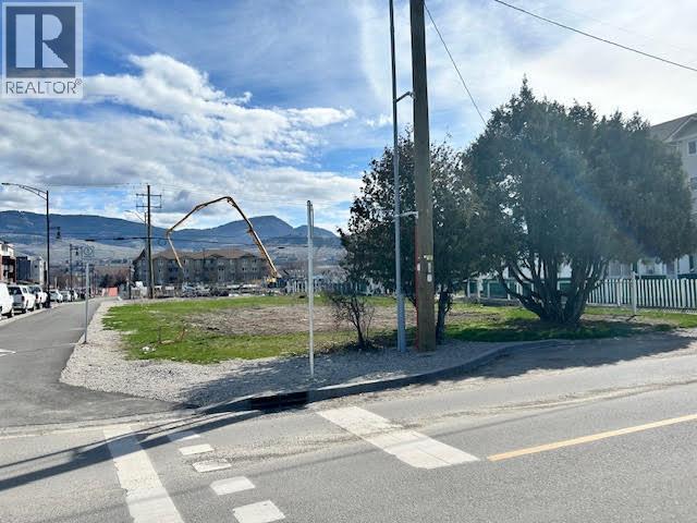 315 Froelich Road Kelowna Photo 2