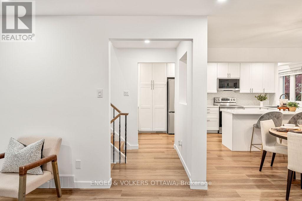 12 Bayside Private, Ottawa, Ontario  K1V 9R3 - Photo 6 - X12649948