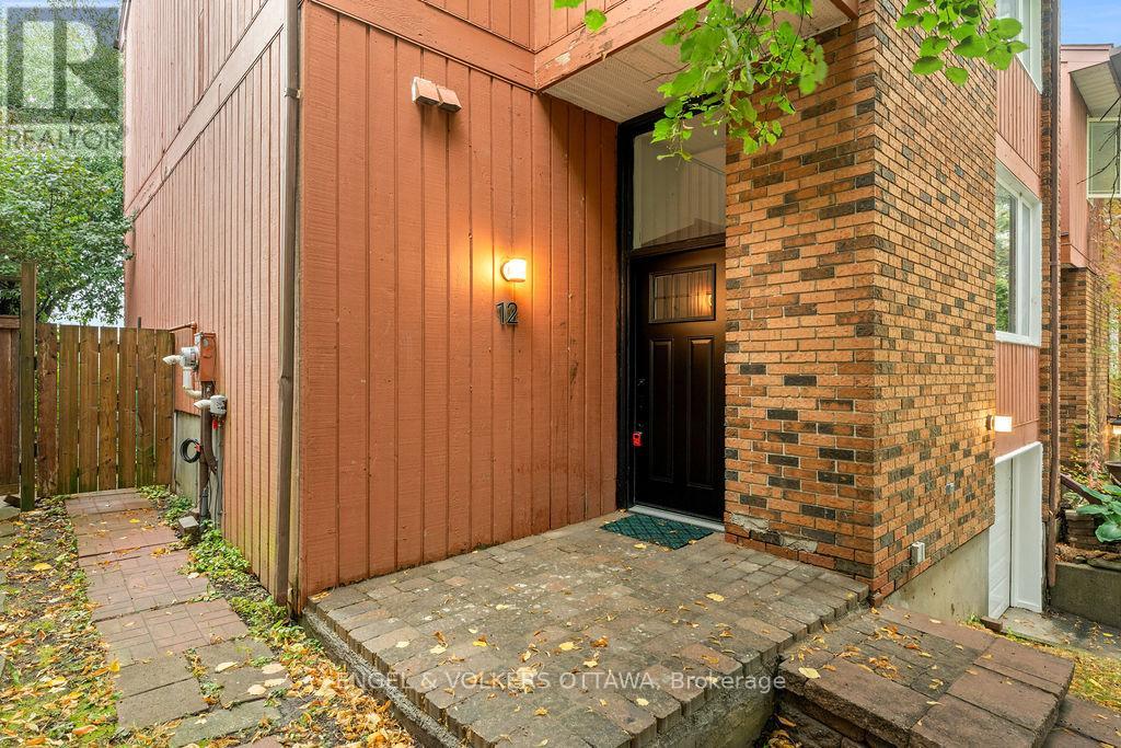 12 Bayside Private, Ottawa, Ontario  K1V 9R3 - Photo 4 - X12649948