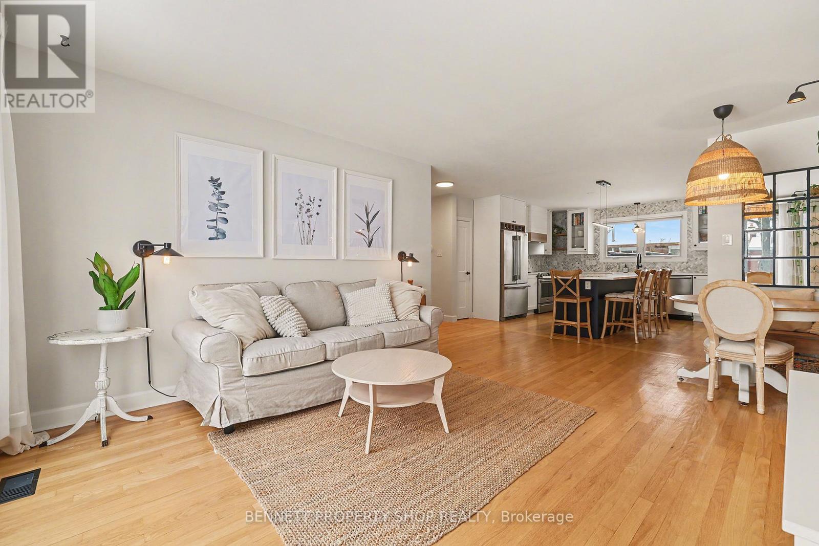 1206 Placid Street, Ottawa, Ontario  K2C 3A6 - Photo 7 - X12663538