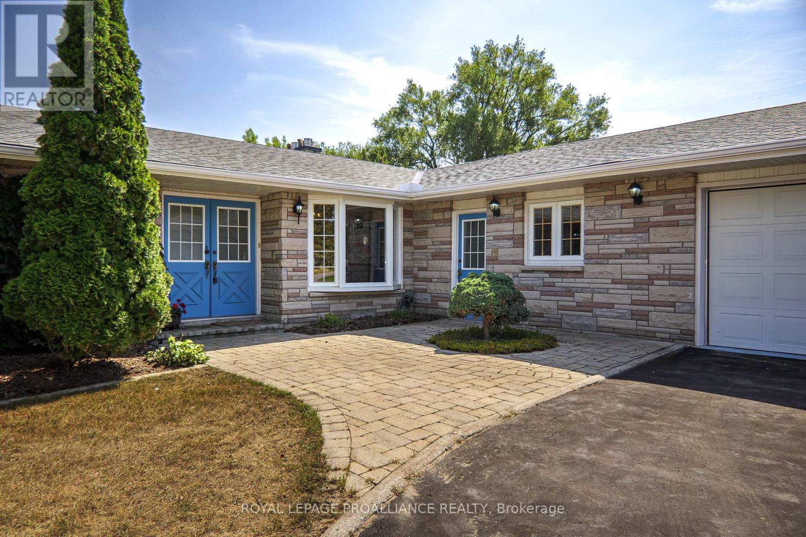 95 Baylea Drive, Quinte West, Ontario  K8V 5P5 - Photo 4 - X12676858