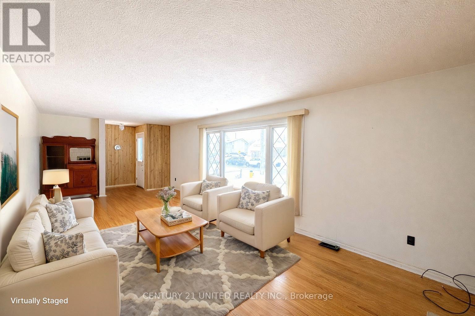 636 Cameron Street, Peterborough, Ontario  K9J 3Z8 - Photo 5 - X12676872