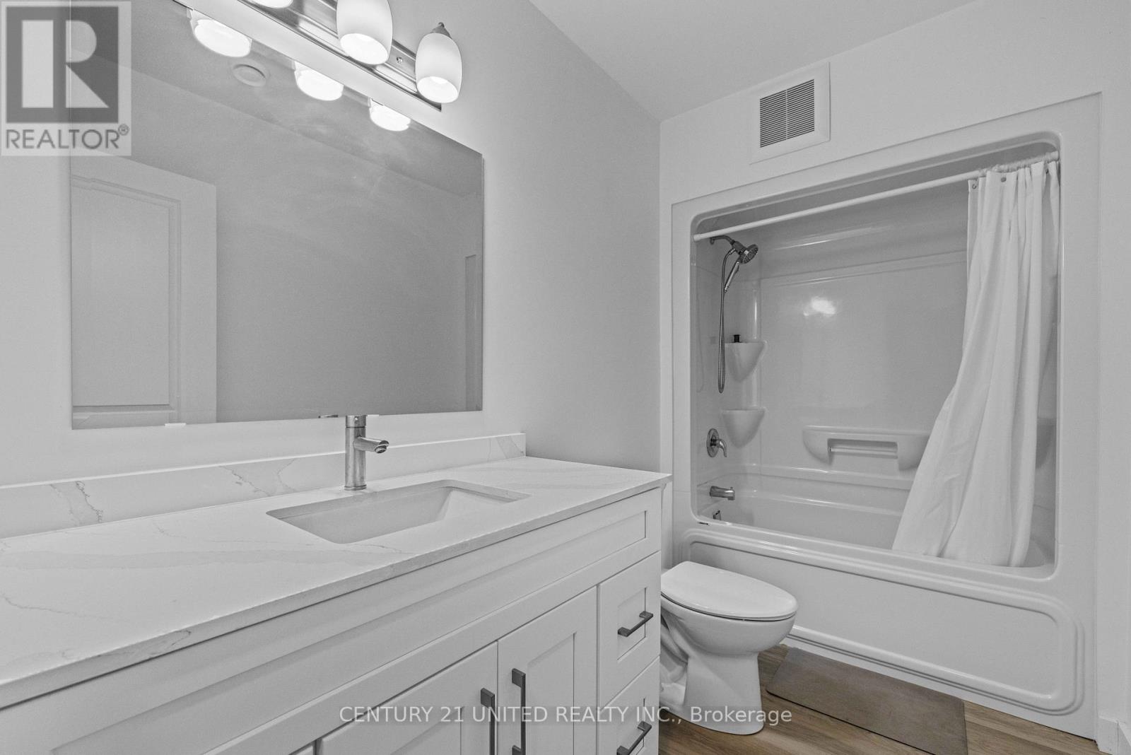 138 Dufferin Street, Peterborough, Ontario  K9H 1N2 - Photo 10 - X12676910