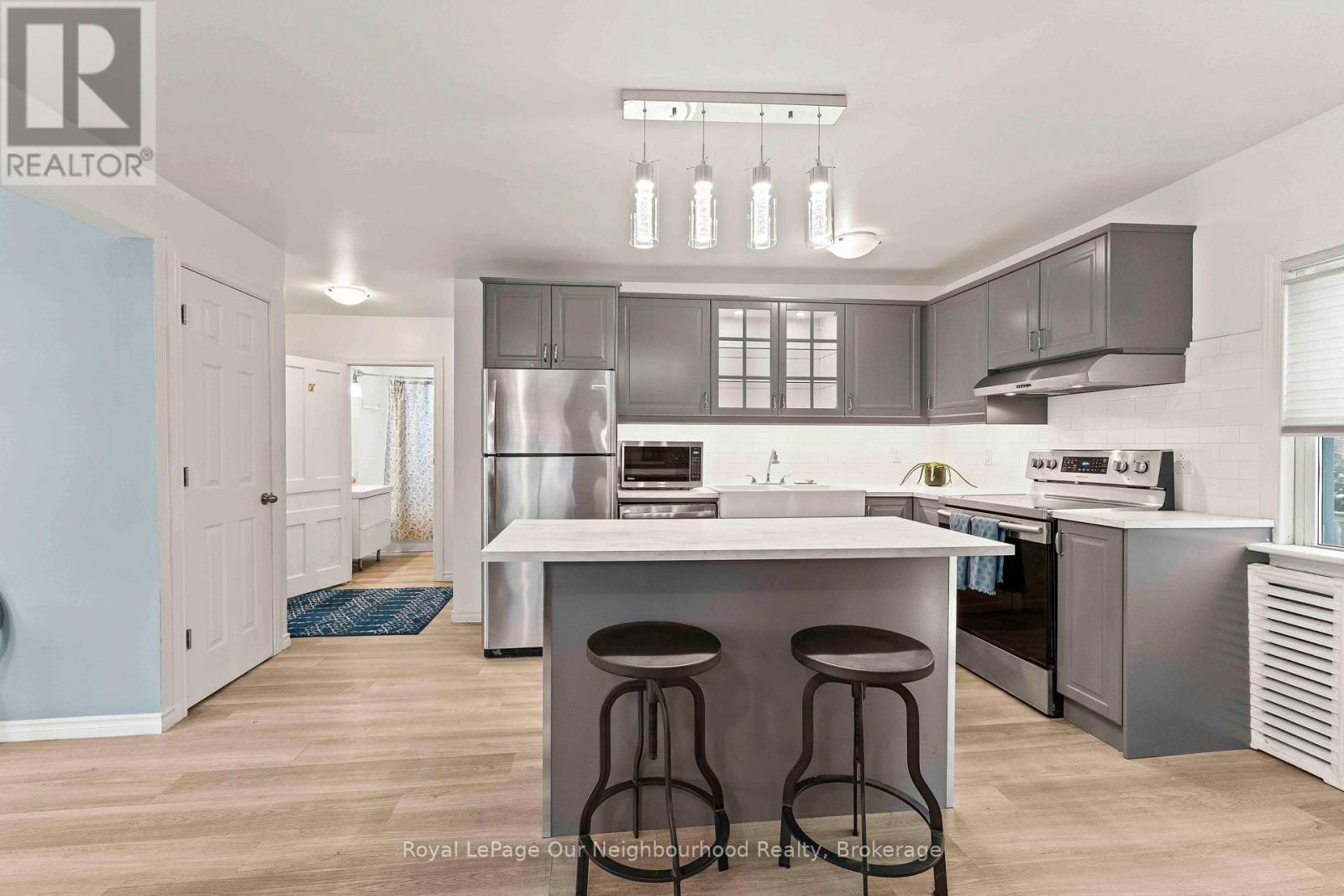 54 Young Street, Port Hope, Ontario  L1A 1M6 - Photo 14 - X12676926