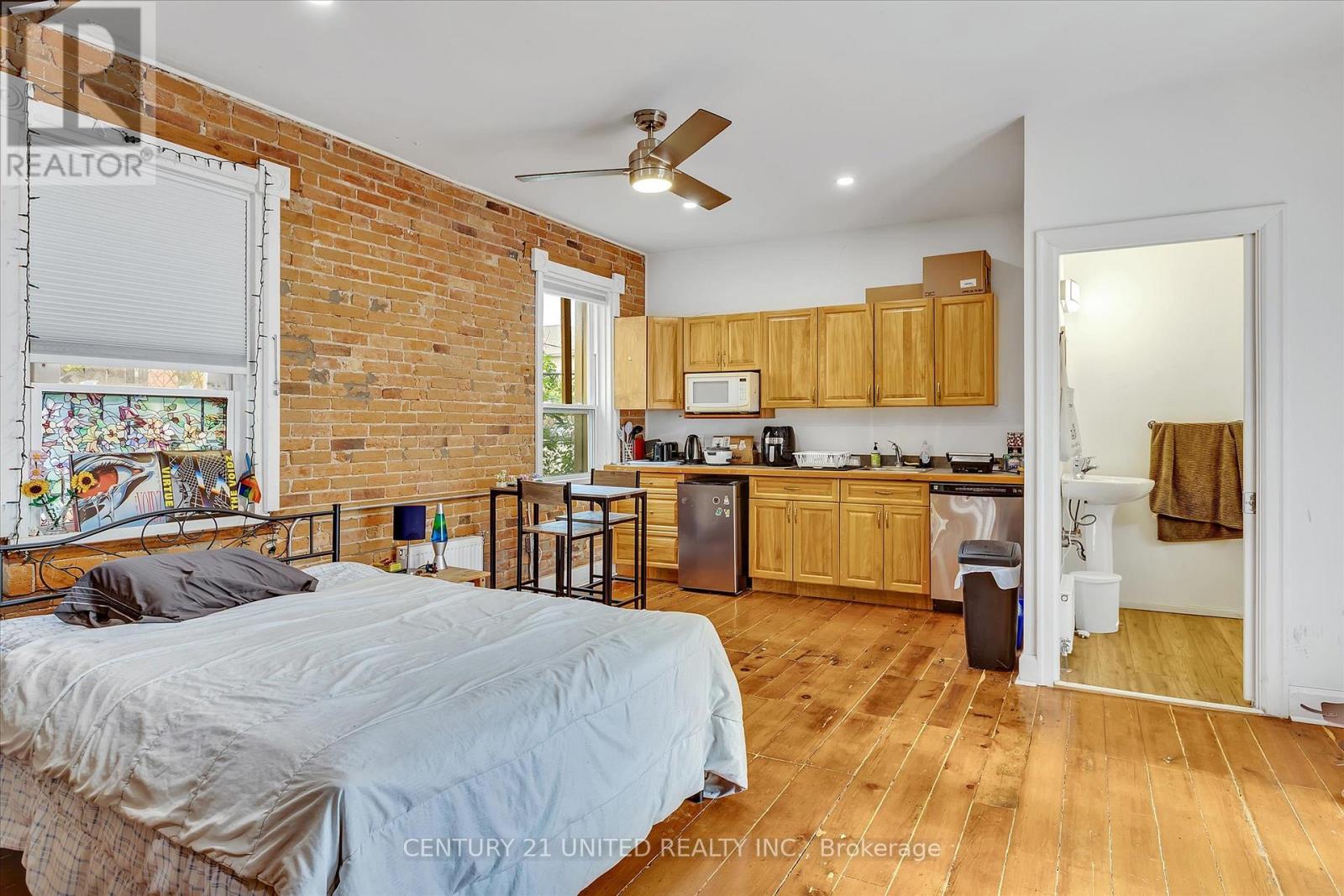 330-334 Charlotte Street W, Peterborough, Ontario  K9J 2V9 - Photo 44 - X12676944