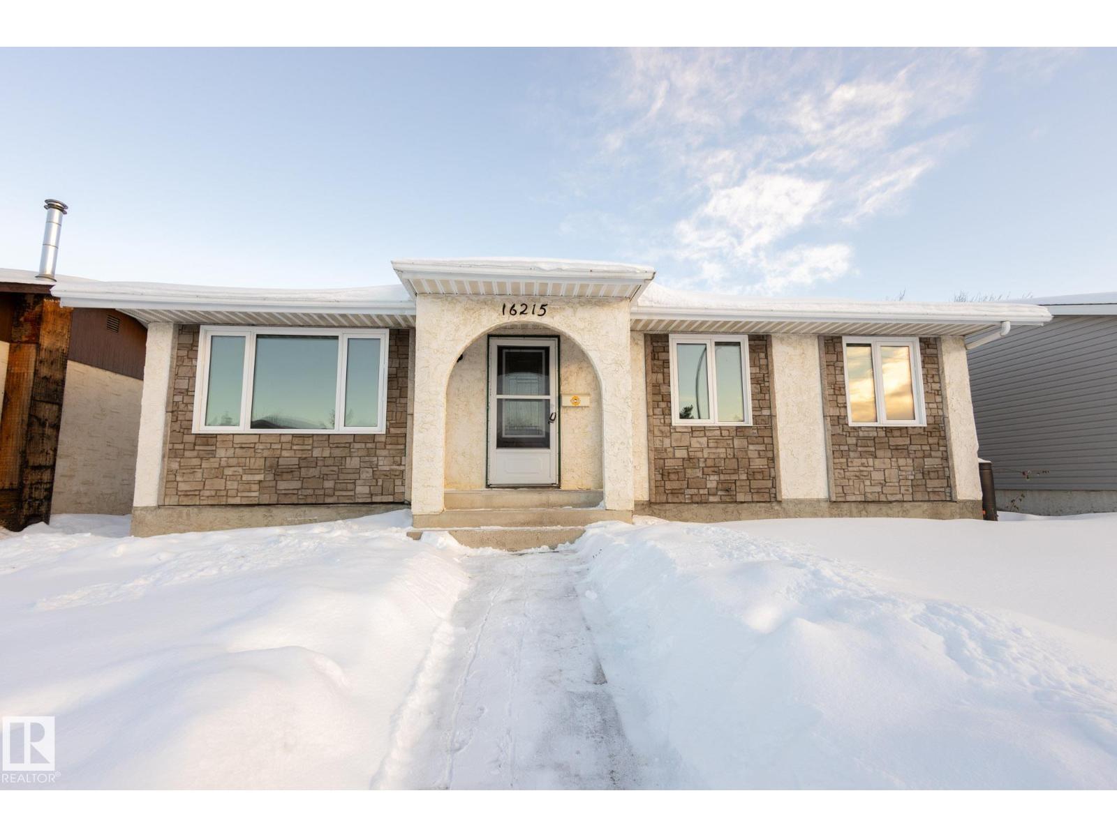 16215 102 ST NW, Edmonton, Alberta