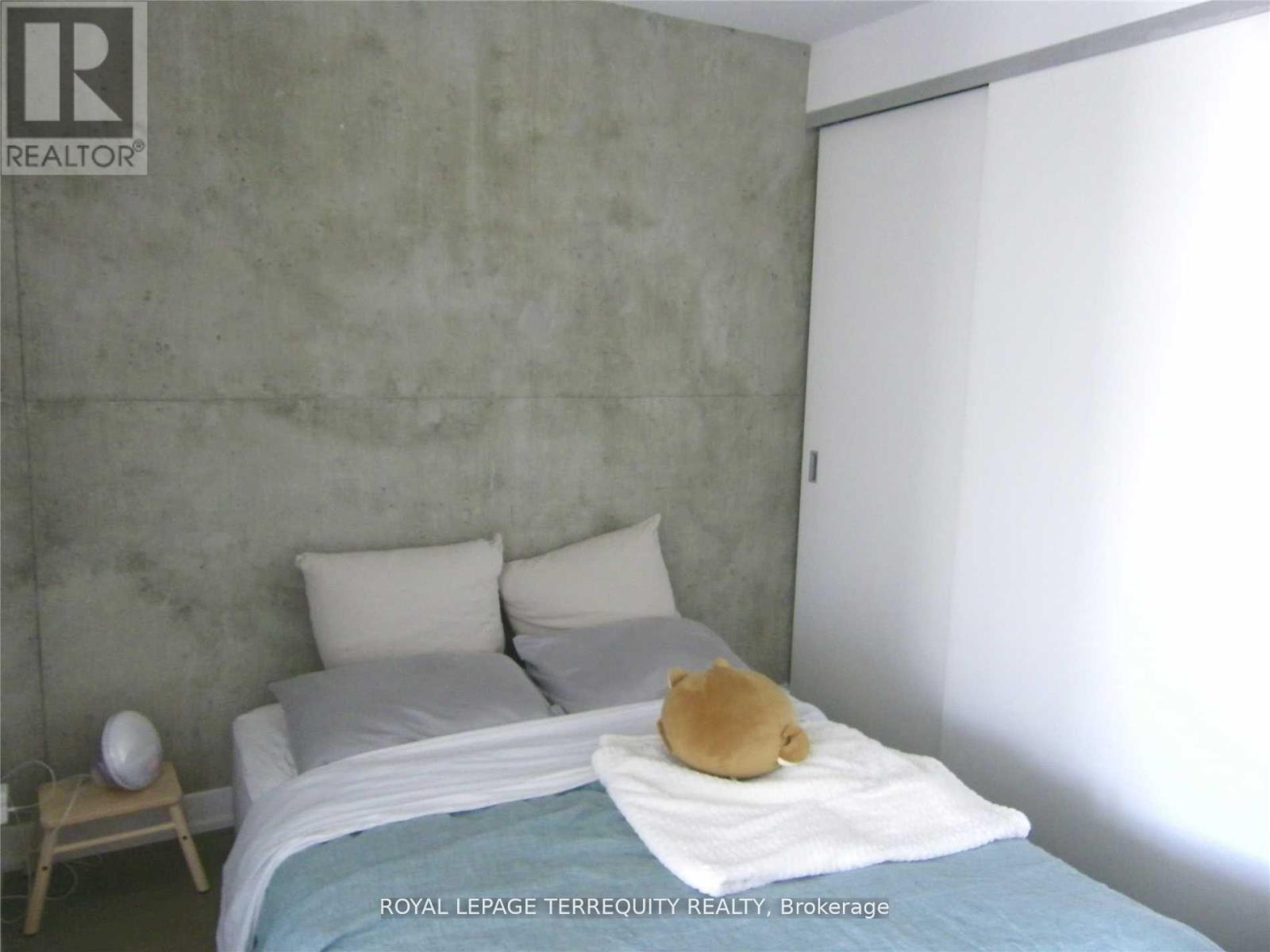 909 - 39 Brant Street, Toronto, Ontario  M5V 0M8 - Photo 8 - C12676904