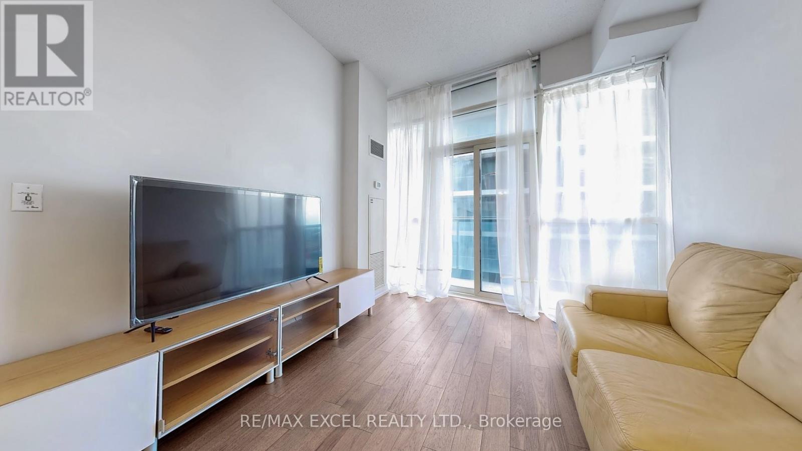 1906 - 21 Carlton Street, Toronto, Ontario  M5B 1L3 - Photo 12 - C12676986