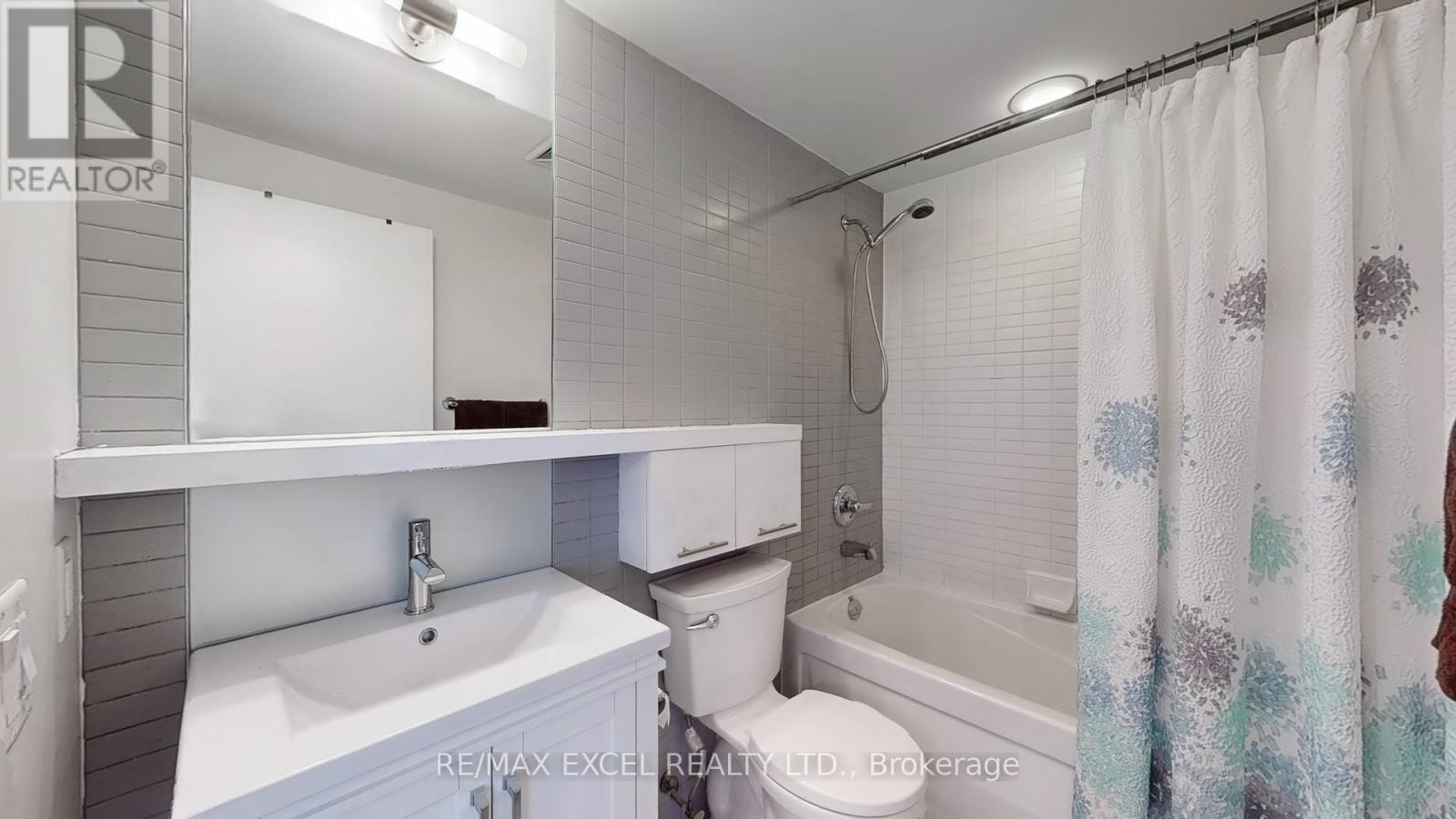 1906 - 21 Carlton Street, Toronto, Ontario  M5B 1L3 - Photo 23 - C12676986