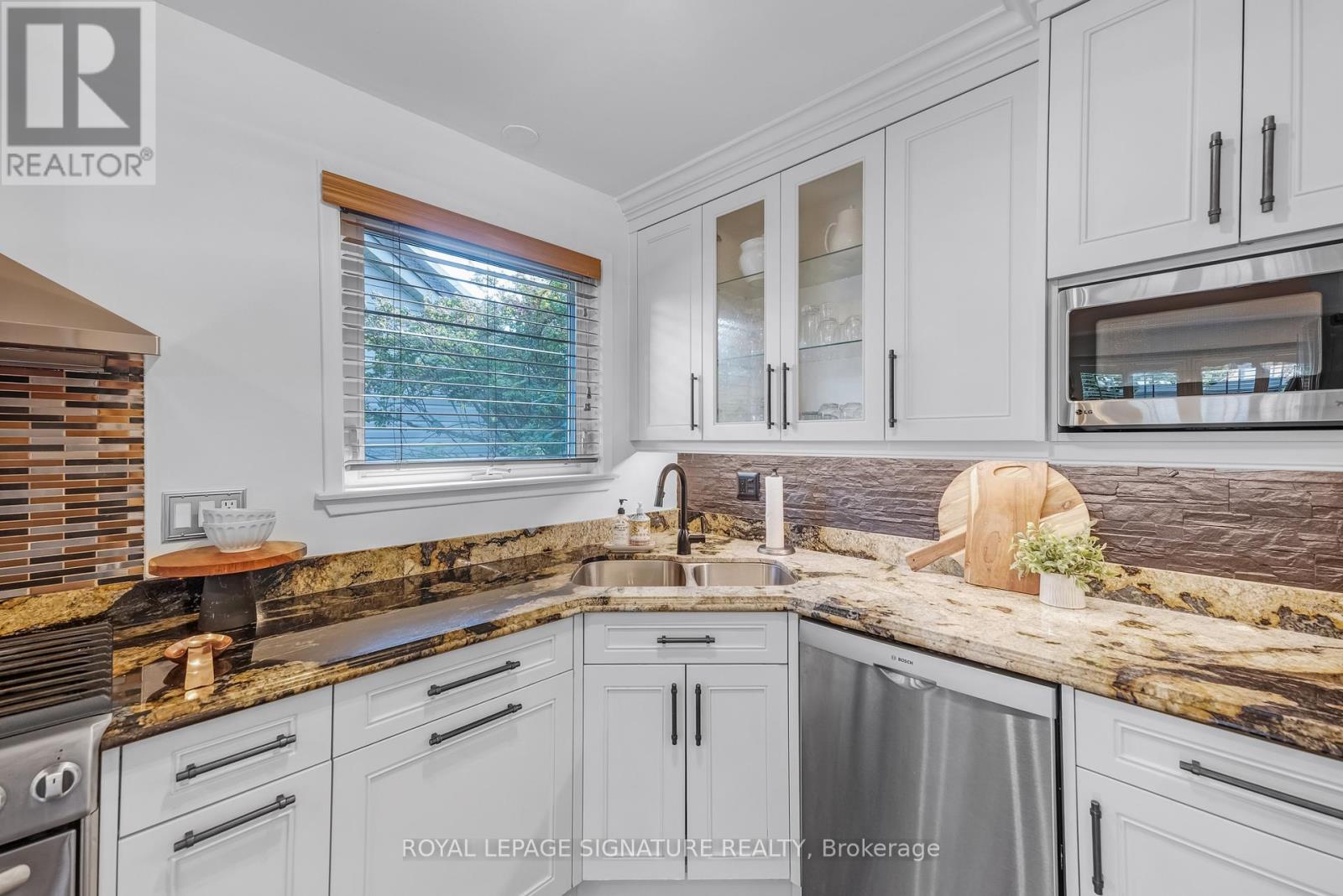 41 Denver Crescent, Toronto, Ontario  M2J 1G6 - Photo 8 - C12677028