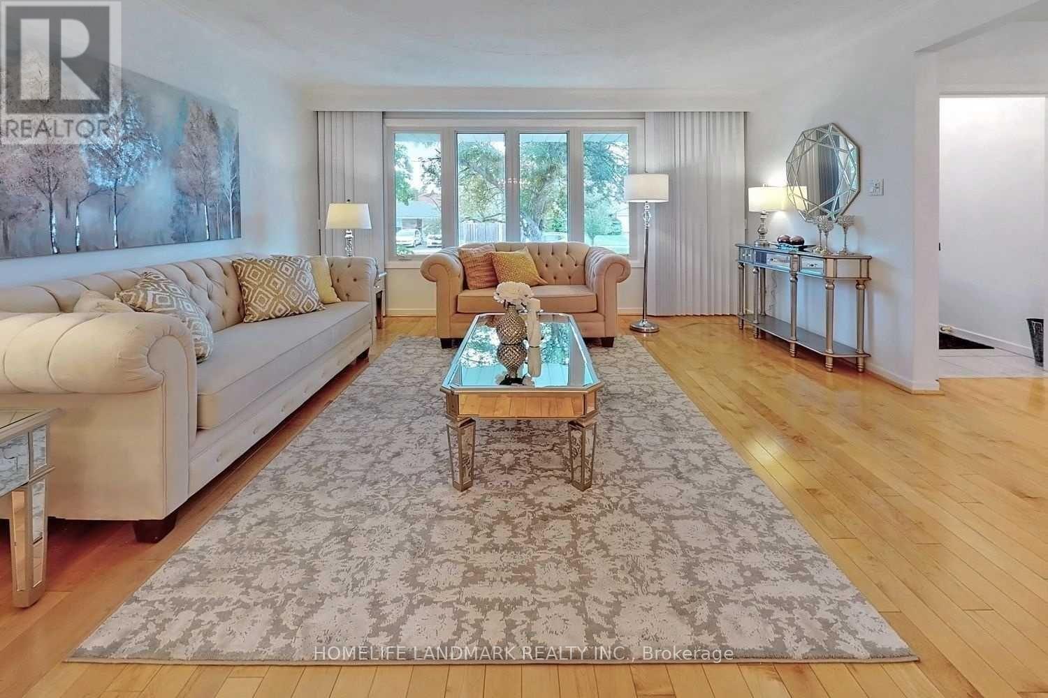 117 Clansman Boulevard, Toronto (Hillcrest Village), Ontario  M2H 1Y2 - Photo 4 - C12677050