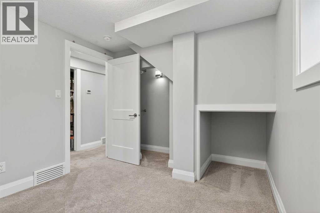 3704 58 Avenue Sw, Calgary, Alberta  T3E 5H6 - Photo 37 - A2270110