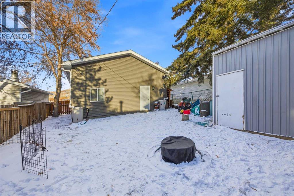 348 Powell Street, Cochrane, Alberta  T4C 1Z1 - Photo 42 - A2276523