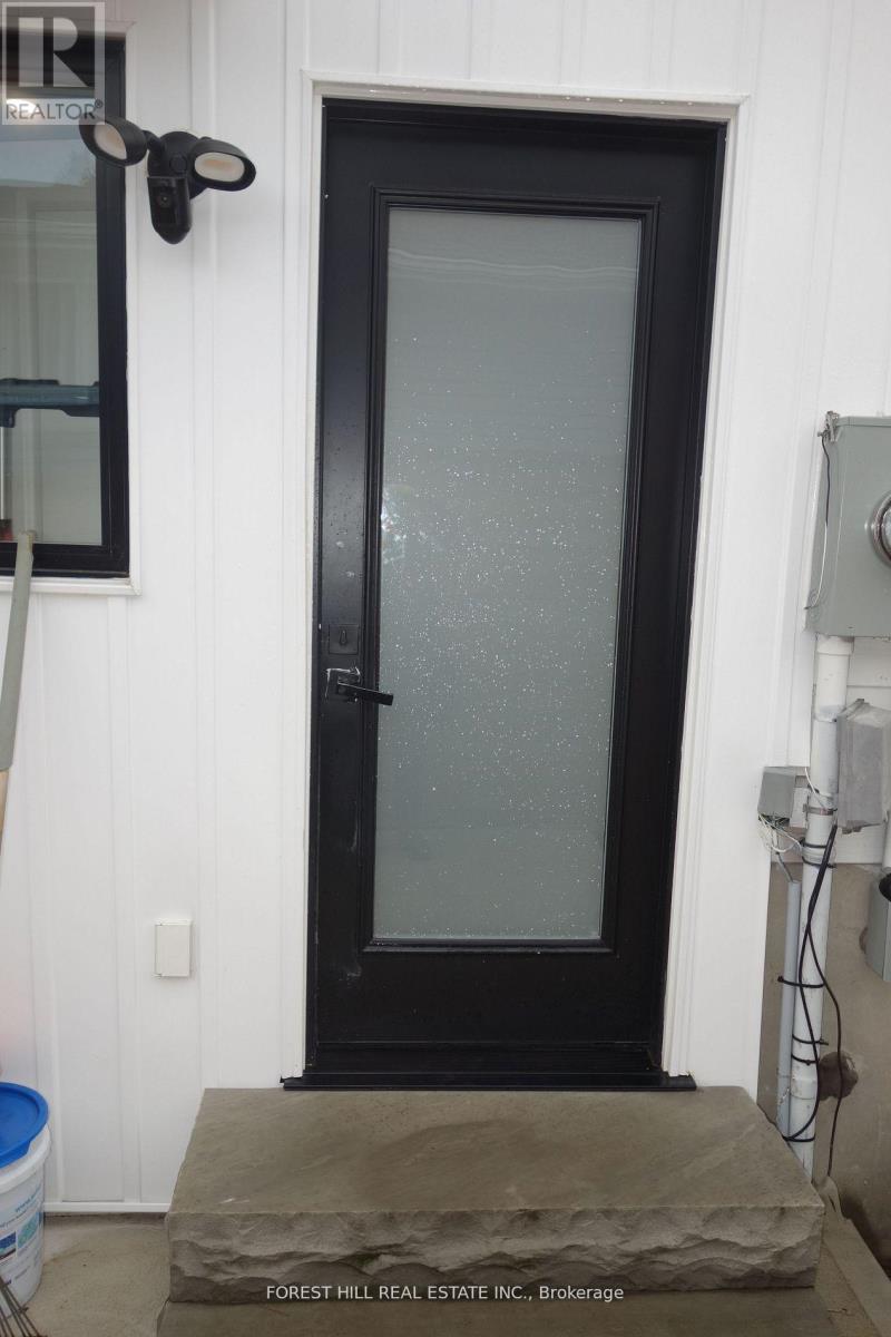 6 Leslie Drive, Collingwood, Ontario  L9Y 4P2 - Photo 3 - S12676896