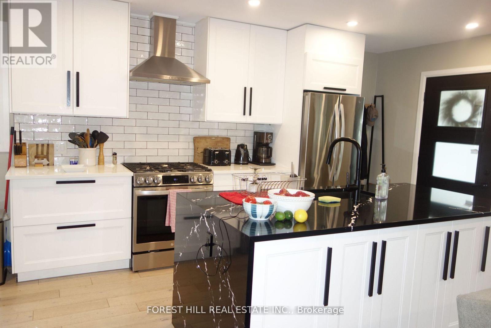 6 Leslie Drive, Collingwood, Ontario  L9Y 4P2 - Photo 5 - S12676896