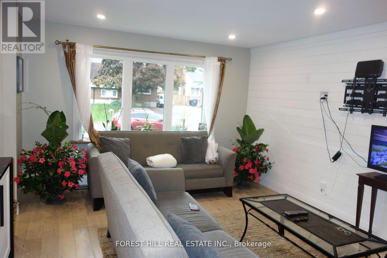 6 Leslie Drive, Collingwood, Ontario  L9Y 4P2 - Photo 7 - S12676896