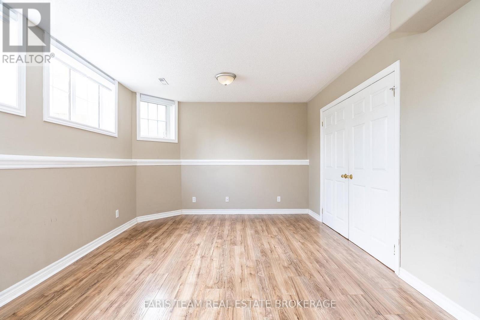 46 Kell Place, Barrie, Ontario  L4N 9K5 - Photo 28 - S12676942