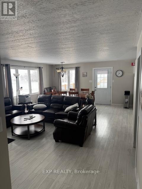 22 Beach Boulevard, Temiskaming Shores, Ontario  P0J 1P0 - Photo 14 - T12676946