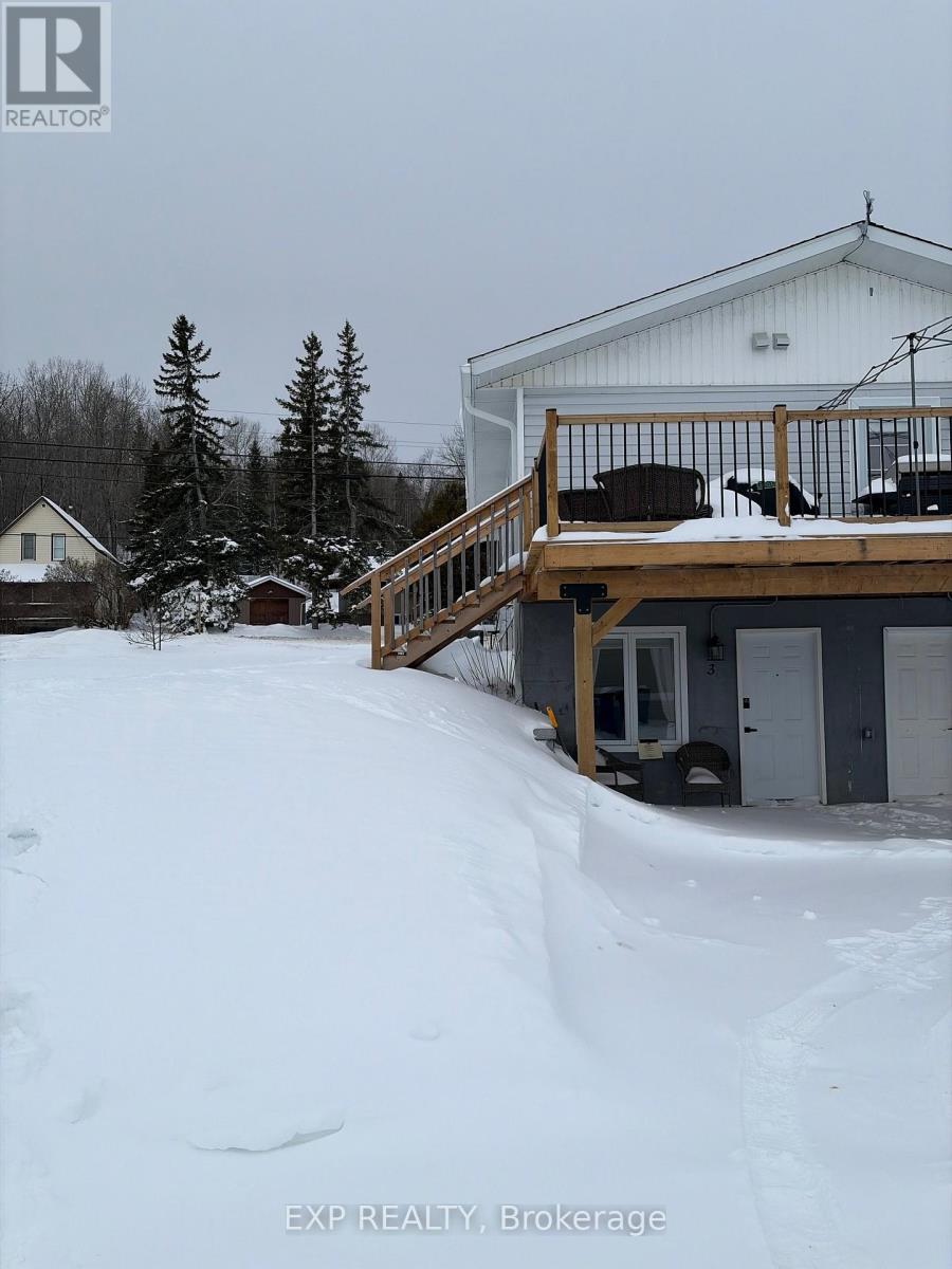 22 Beach Boulevard, Temiskaming Shores, Ontario  P0J 1P0 - Photo 2 - T12676946