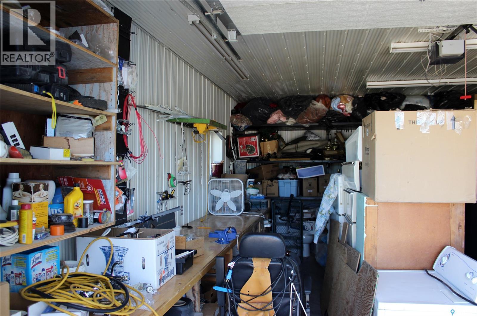 3 2nd Avenue Se, Weyburn, Saskatchewan  S4H 1W7 - Photo 40 - SK026450